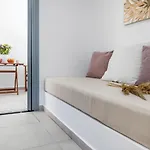 Alkara House Nyaraló *